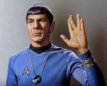 How to draw Leonard Nimoy as Mr. Spock