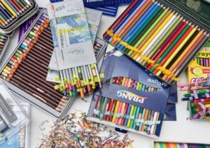 How Many Colored Pencils Should You Have for a Full Set